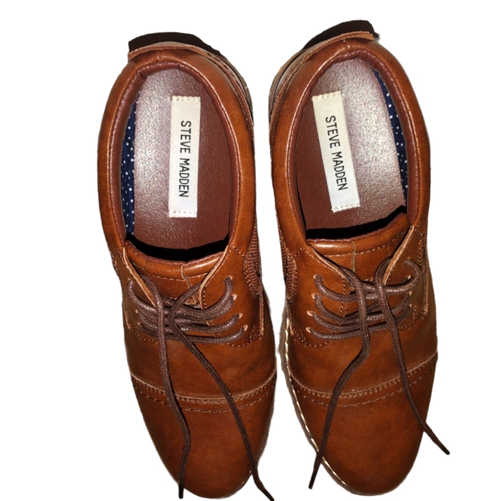 Steve Madden Boliverr youth size 5 shoes